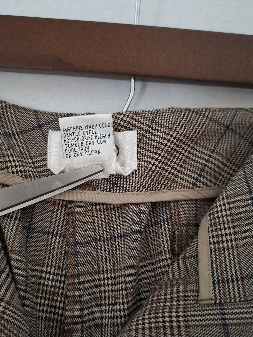 Talbots Women's Dress Pants Brown Glen Plaid Size 16, Unlined, Stretch - Picture 9 of 11